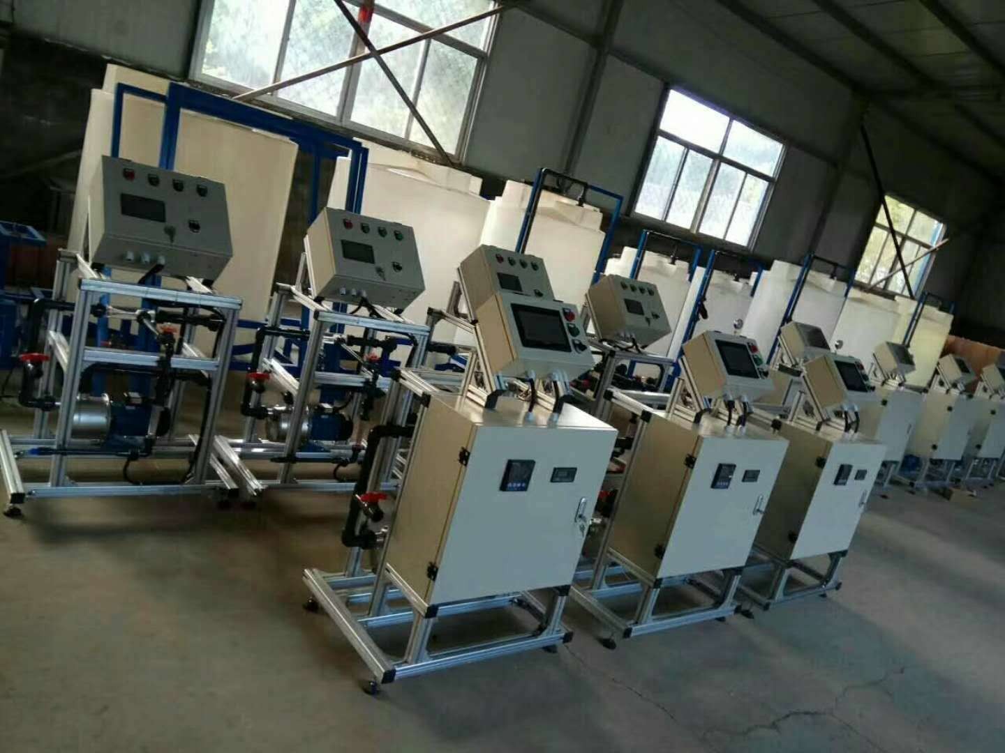 智能施肥機